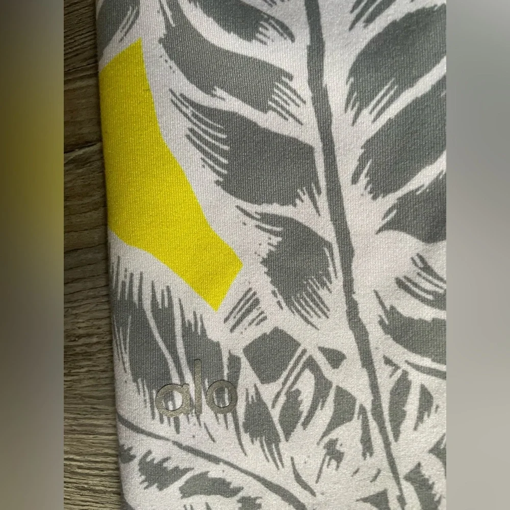 ALO Yoga Yellow and Gray Leaf Print Capris